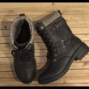 New Rocket Dog Black Combat Boot